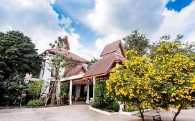 วังยาว ริเวอร์ไซต์ รีสอร์ท